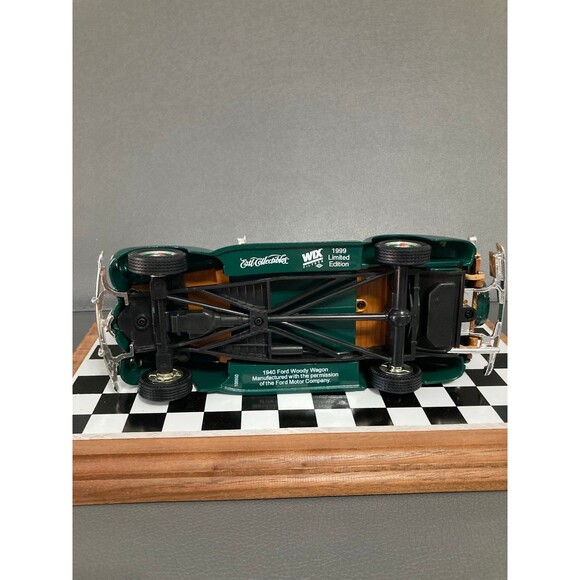 ERTL 1940 Ford Woody Wagon Wix Filters, - Picture 6 of 8